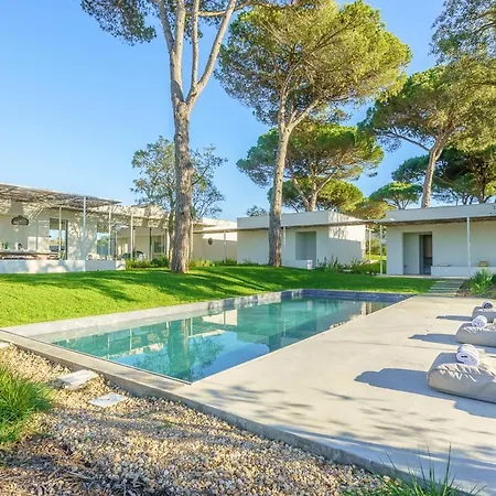 Villa Fornos Sleeps 12 With Pool And Air Con Aldeia do Meco