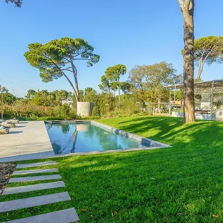 Villa Fornos Sleeps 12 With Pool And Air Con