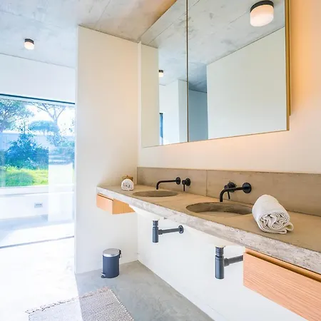 Villa Fornos Sleeps 12 With Pool And Air Con