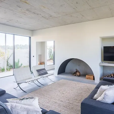 Fornos Sleeps 12 With Pool And Air Con